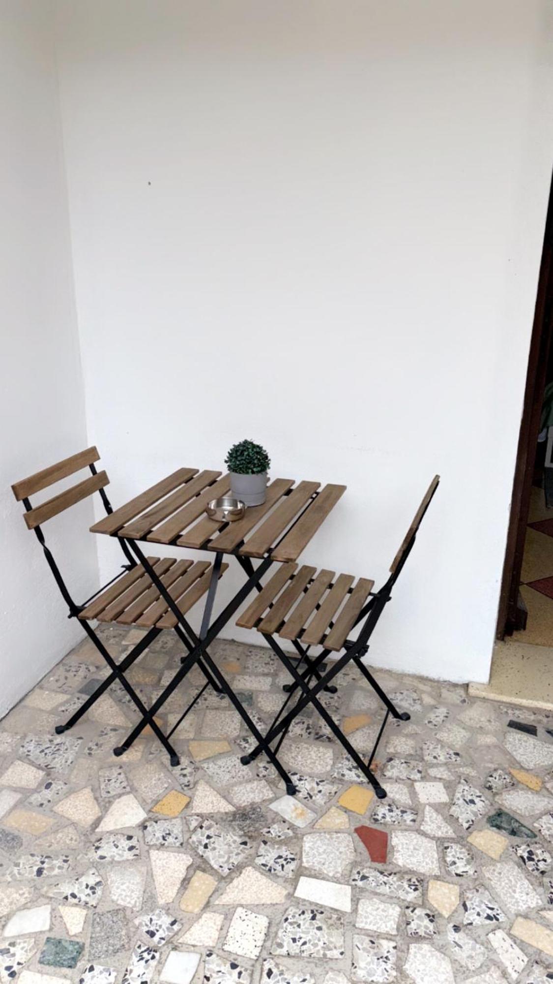 Chambre Olivier Arles Luaran gambar
